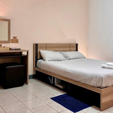 Inn Room Бангкок Экстерьер фото